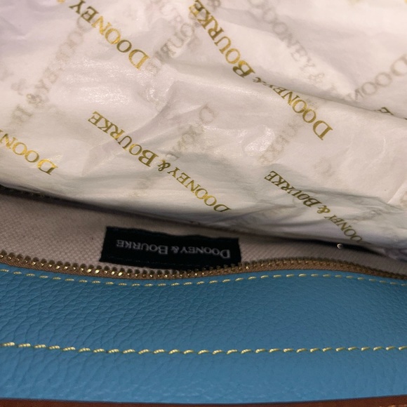 Dooney & Bourke Sky Blue Pebble Leather Tote BNWT - Picture 4 of 4